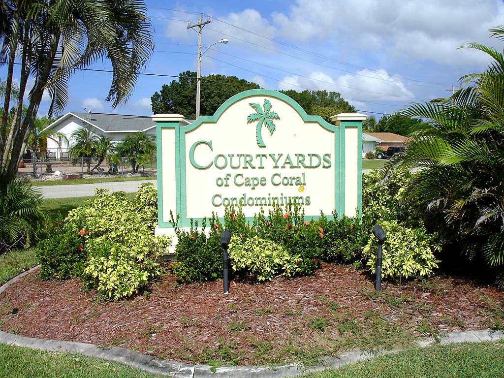Courtyards North Signage